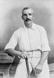 George Giffen, från Famous Cricketers and Cricket Grounds, publicerad av Hudson och Kearns, 1895